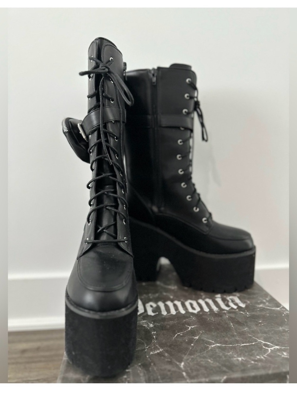 Dolls Kill NY/LA Knee High Platform Boots Size 8 NWT - Picture 2 of 7